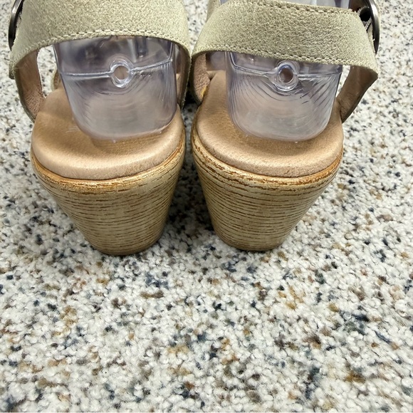 Dansko Marlow Sandal Womens 38 Oyster Washed Leather Tan Open Toe Shoe Heeled - Picture 6 of 9